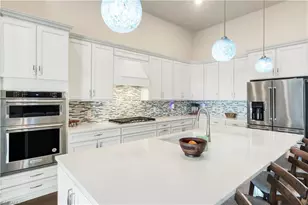 19696 Aqua View Ln, Fort Myers, FL 33913 - Photo 11