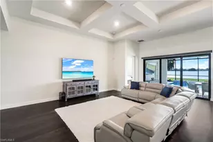 19696 Aqua View Ln, Fort Myers, FL 33913 - Photo 7