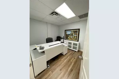 28089 Vanderbilt Dr, Bonita Springs, FL 34134 - Photo 21