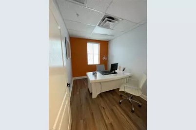 28089 Vanderbilt Dr, Bonita Springs, FL 34134 - Photo 13