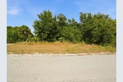 2910 51st St SW, Lehigh Acres, FL 33976 - Photo 5