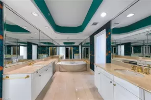 8665 Bay Colony Dr, Naples, FL 34108 - Photo 31