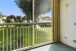 400 Village Green Circle, Palm Springs, FL 33461 - Photo 7