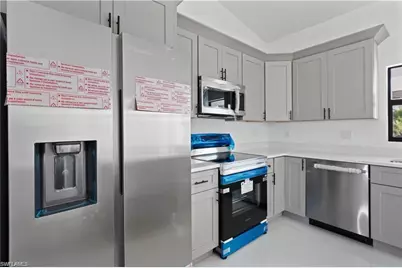 1213 NW 22nd Pl, Cape Coral, FL 33993 - Photo 9