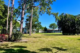 202 Peppermint Ln, Naples, FL 34112 - Photo 3