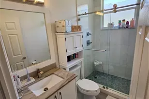 8122 Wilshire Lakes Blvd, Naples, FL 34109 - Photo 19