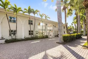 980 7th Ave S, Naples, FL 34102 - Photo 15