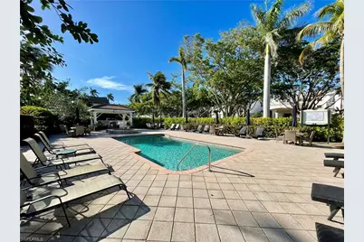 980 7th Ave S #204, Naples, FL 34102 - Photo 17