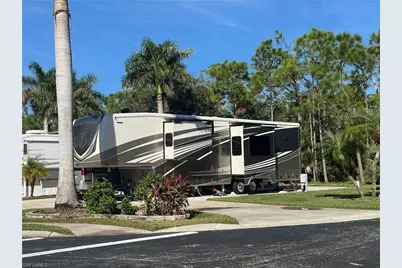 1348 Diamond Lake Cir, Naples, FL 34114 - Photo 5