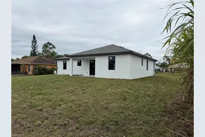 1024 Alaska Ave, Lehigh Acres, FL 33971 - Photo 3