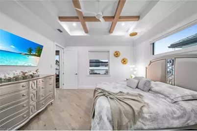 425 SE 15th St, Cape Coral, FL 33990 - Photo 27