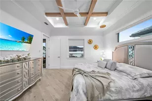 425 SE 15th St, Cape Coral, FL 33990 - Photo 27