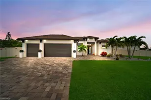 425 SE 15th St, Cape Coral, FL 33990 - Photo 5