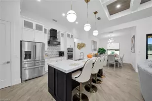 425 SE 15th St, Cape Coral, FL 33990 - Photo 7