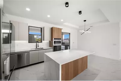 2827 NW 13th St, Cape Coral, FL 33993 - Photo 13