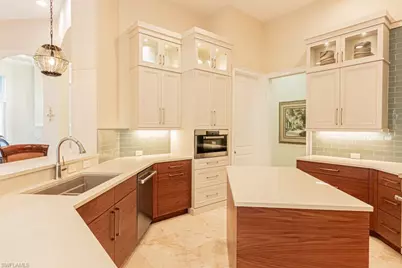 1676 Persimmon Dr, Naples, FL 34109 - Photo 19