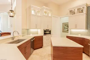 1676 Persimmon Dr, Naples, FL 34109 - Photo 19