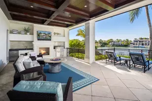 3520 Gin Ln, Naples, FL 34102 - Photo 15