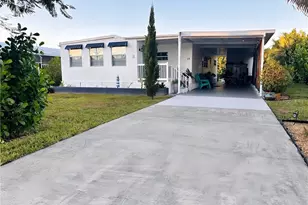 33 Henderson Dr, Naples, FL 34114 - Photo 13