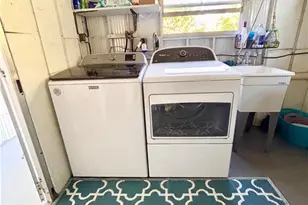 33 Henderson Dr, Naples, FL 34114 - Photo 29