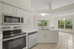 3260 Douglas Dr, Naples, FL 34105 - Photo 9