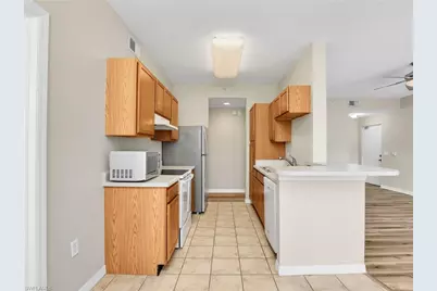 7935 Preserve Cir #423, Naples, FL 34119 - Photo 9