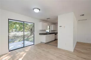 13831 Third St, Fort Myers, FL 33905 - Photo 9