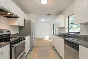 13831 Third St, Fort Myers, FL 33905 - Photo 11