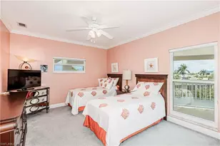 816 W Elkcam Cir, Marco Island, FL 34145 - Photo 11