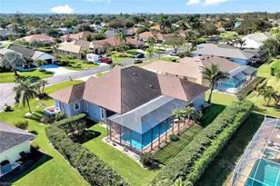 2035 Castle Garden Ln, Naples, FL 34110 - Photo 33