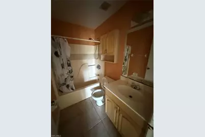 633 SW 10th Pl, Cape Coral, FL 33991 - Photo 11