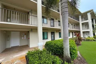 5716 Deauville Cir, Naples, FL 34112 - Photo 9