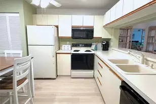 5716 Deauville Cir, Naples, FL 34112 - Photo 17