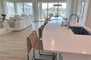 207 Indies Dr E, Naples, FL 34114 - Photo 3