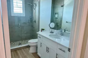 207 Indies Dr E, Naples, FL 34114 - Photo 17