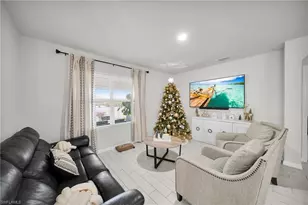 3017 26th St SW, Lehigh Acres, FL 33976 - Photo 9