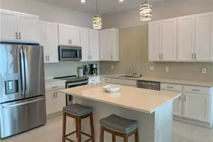 163 Indies Dr E, Naples, FL 34114 - Photo 7