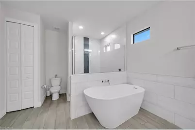 309 NE 15th Ter, Cape Coral, FL 33909 - Photo 19