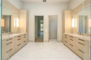 4851 Crayton Rd, Naples, FL 34103 - Photo 5