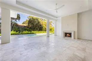 4851 Crayton Rd, Naples, FL 34103 - Photo 11