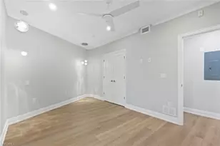 3399 Gulf Shore Blvd N, Naples, FL 34103 - Photo 21