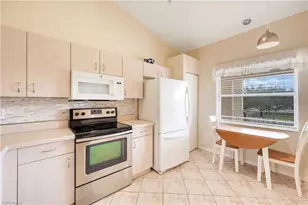 6625 Huntington Lakes Cir, Naples, FL 34119 - Photo 11