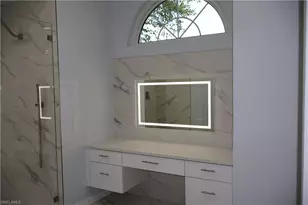 5191 Sunbury Ct, Naples, FL 34104 - Photo 17