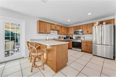 2772 Riverview Dr, Naples, FL 34112 - Photo 9