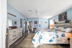 264 Lakeside Dr, North Fort Myers, FL 33903 - Photo 23