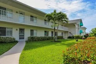 388 Belina Dr, Naples, FL 34104 - Photo 5