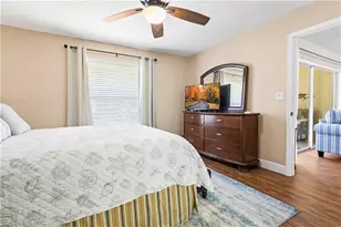 741 Landover Cir, Naples, FL 34104 - Photo 11