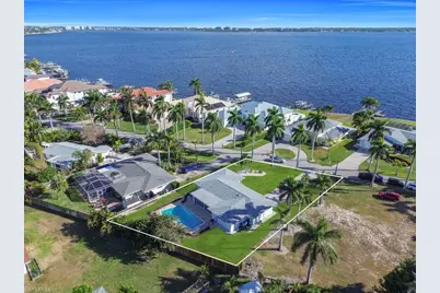 261 Bayshore Dr, Cape Coral, FL 33904 - Photo 1