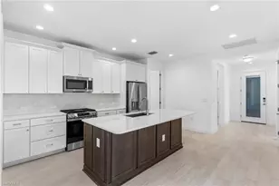 4580 Skysail Dr, Naples, FL 34120 - Photo 11