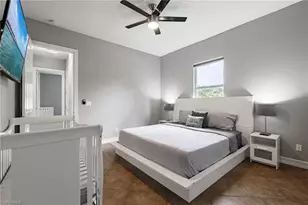 160 Logan Blvd S, Naples, FL 34119 - Photo 19